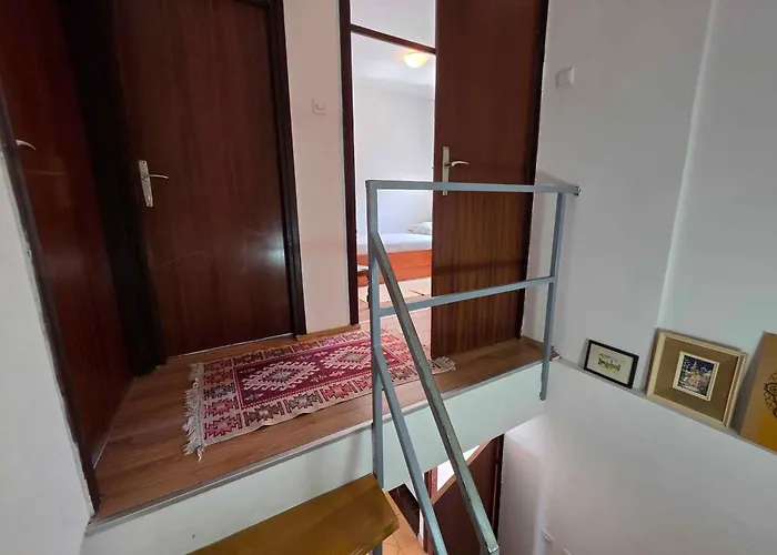 Prázdninový dům In 33704 *